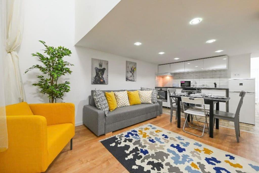 2 Bedroom Flat In Damjanich Str., Hirsch Budapest Extérieur photo